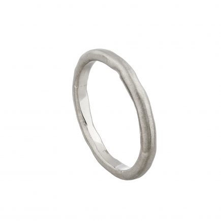 18ct white gold fine Molten wedding ring