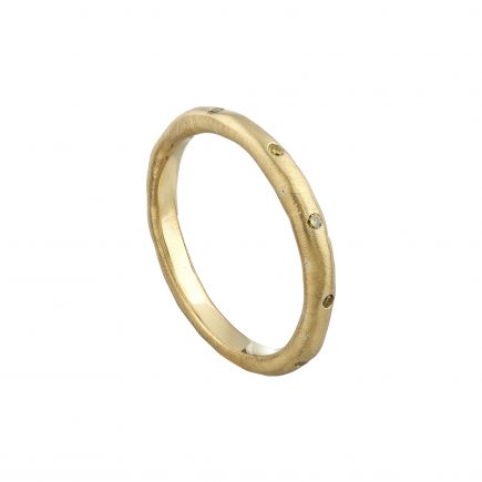 18ct yellow gold fine Molten ring flush-set with yellow diamonds