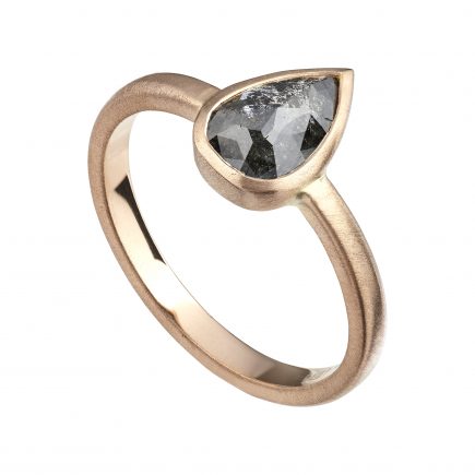 18ct rose gold pear-shaped salt and pepper Rose-cut diamond engagement ring