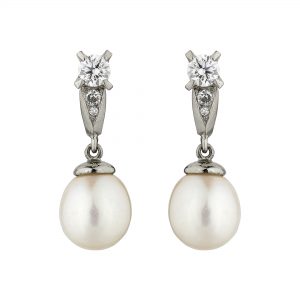 18ct white gold and diamond Coco pearl drops