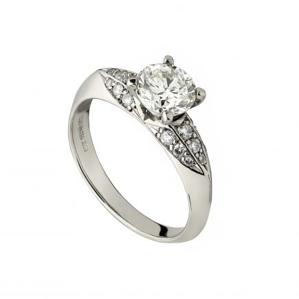 18ct white gold Limited Edition diamond ring with fluted shoulders