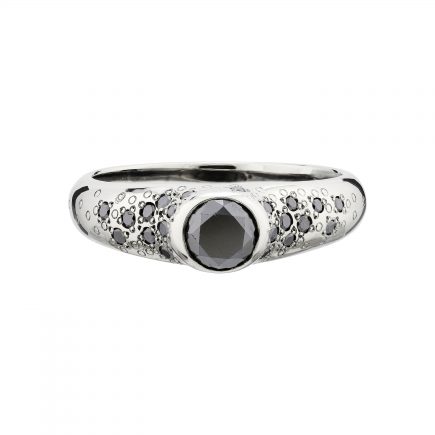 18ct white gold and black diamond Stardust ring
