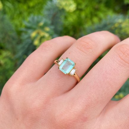 18CT YELLOW GOLD EMERALD-CUT BERYL AND DIAMOND DECO ENGAGEMENT RING