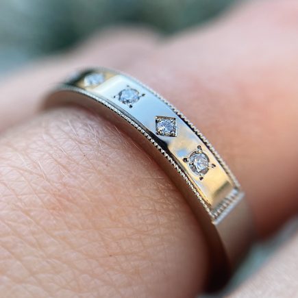 18ct Fairtrade White Gold Ring with Millgrain and Diamond Detail