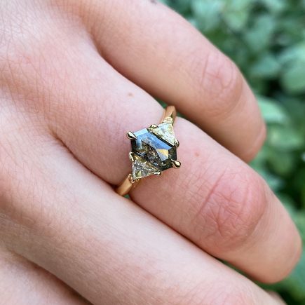 18ct Yellow Gold and Elongated Hexagon Rose-cut Diamond Trilogy Ring