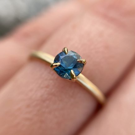 18ct yellow gold Montana Sapphire Solitaire Tulip Ring