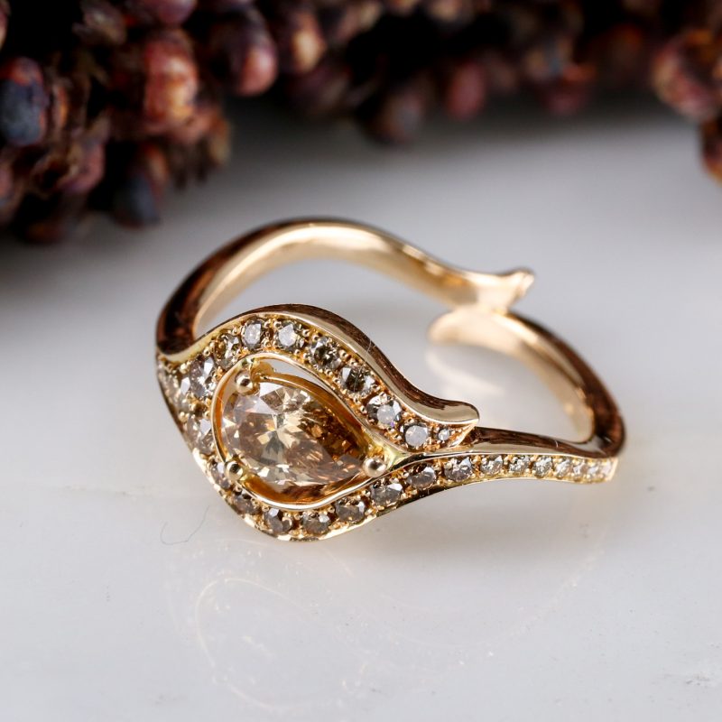 18ct rose gold and pear-shaped champagne diamond atlantis ring