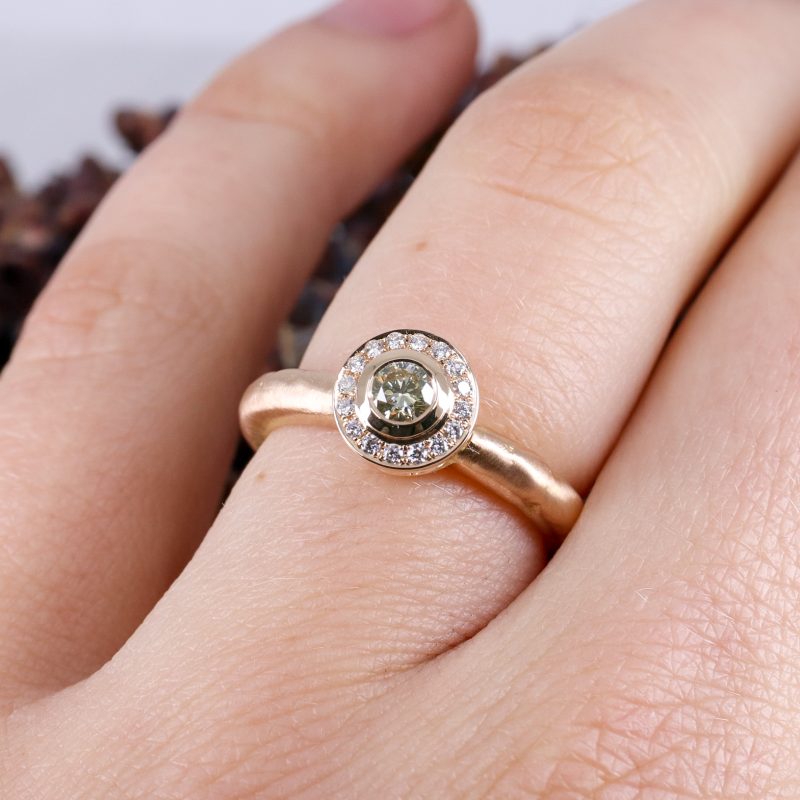 18ct rose gold molten engagement ring with filigree collet with champagne and white diamonds