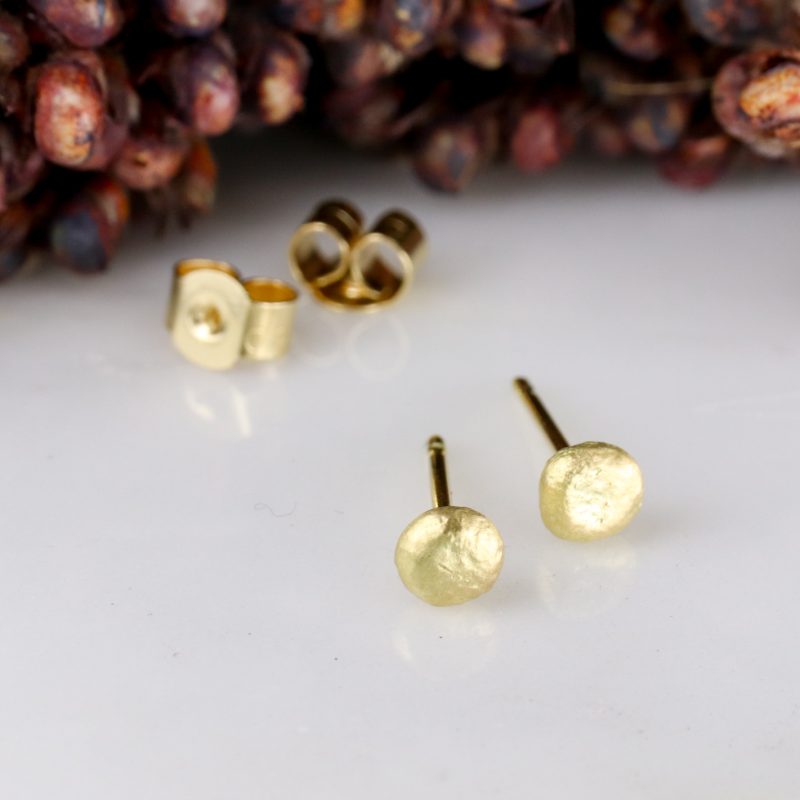 18ct yellow gold medium molten earstuds