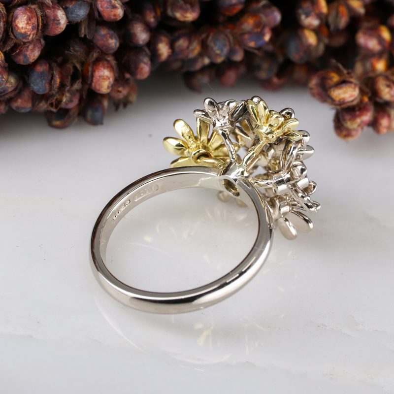 18ct gold, white & yellow diamond daisy cluster ring