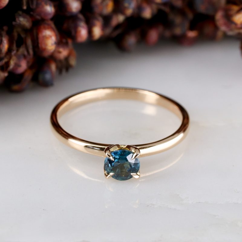 18ct rose gold tulip ring with 0.39ct teal sapphire