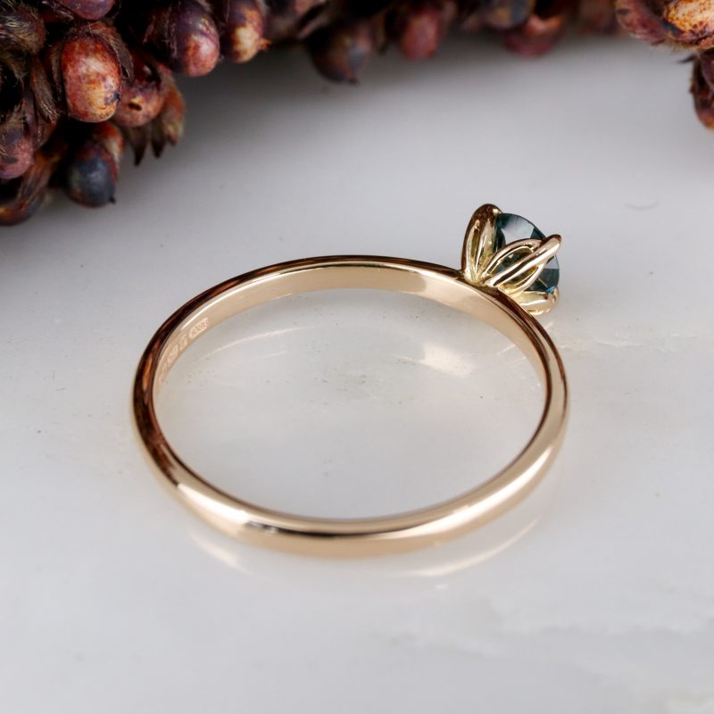 18ct rose gold tulip ring with 0.39ct teal sapphire