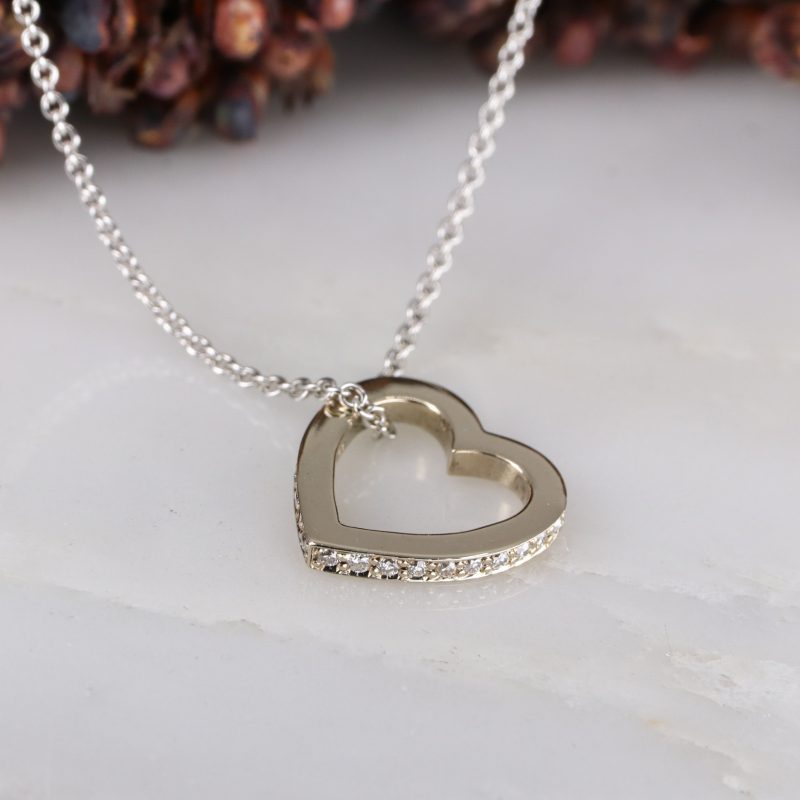 18ct white gold and white diamond-set heart pendant