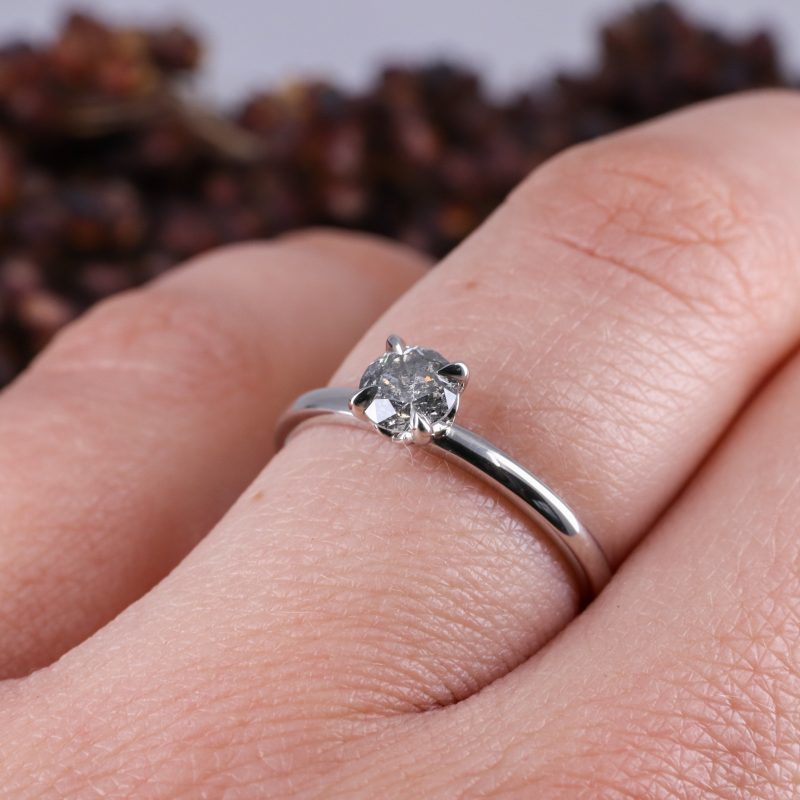 18ct platinum tulip ring with 0.45ct salt and pepper diamond