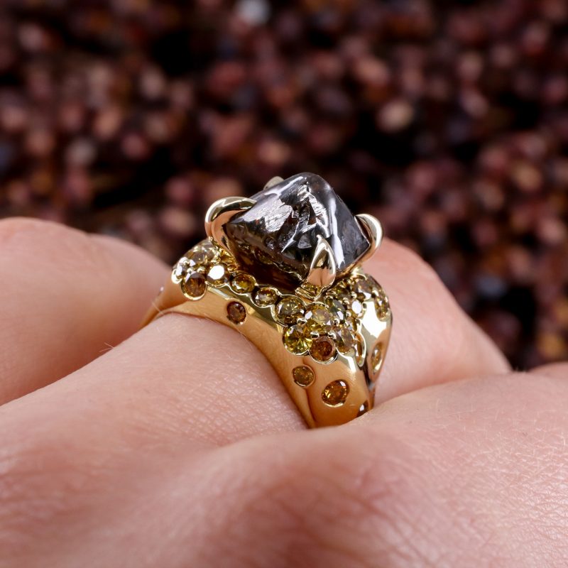 18ct yellow gold 5.60ct rough brown diamond ring with yellow diamond detail
