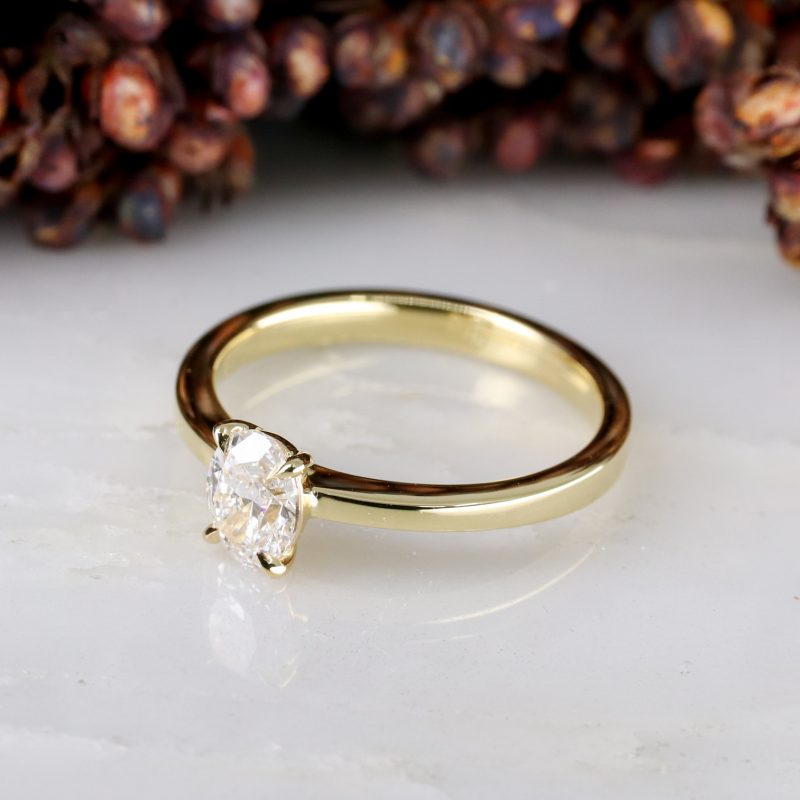 18ct yellow gold 0.53ct oval white diamond rise ring
