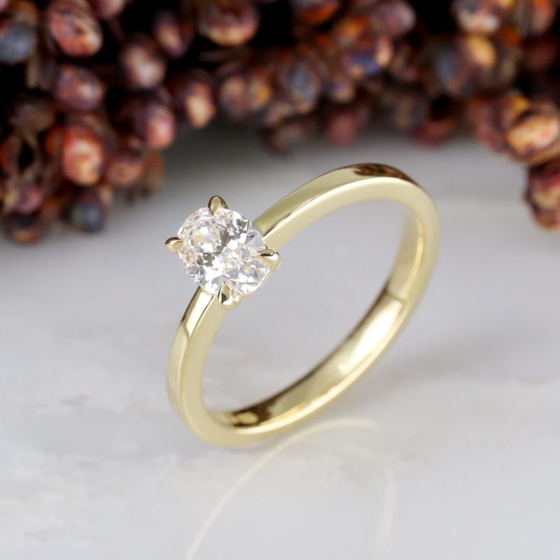 18ct yellow gold 0.53ct oval white diamond rise ring