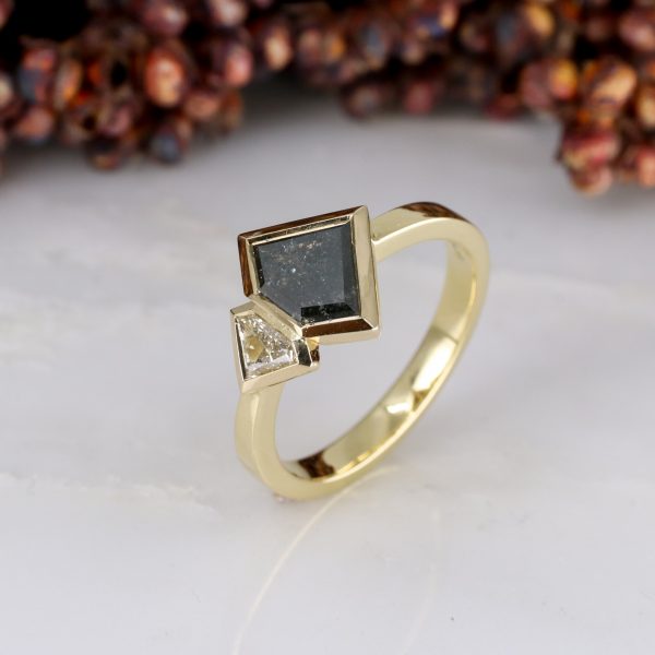 18ct yellow gold double shield diamond ring