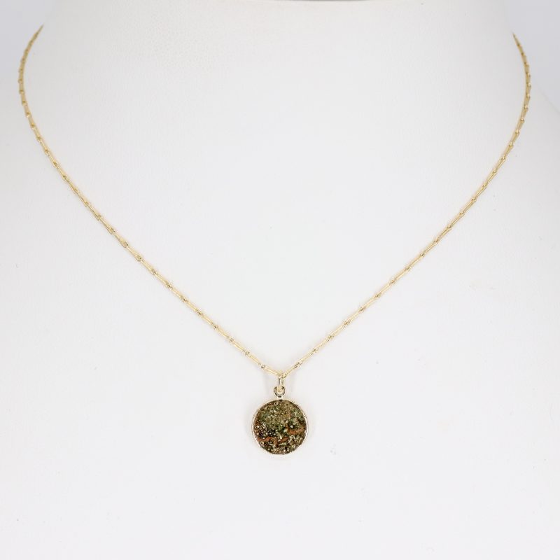 9ct yellow gold small molten disc pendant