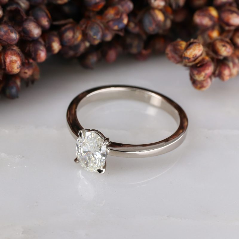 18ct white gold oval white diamond rise ring