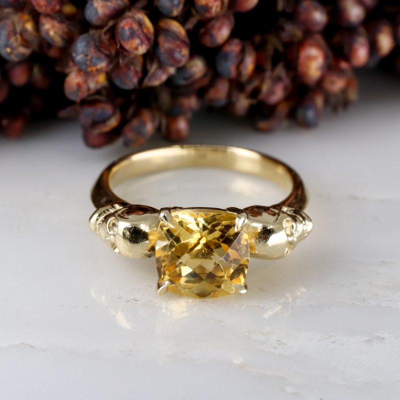 9ct yellow gold citrine double skull ring