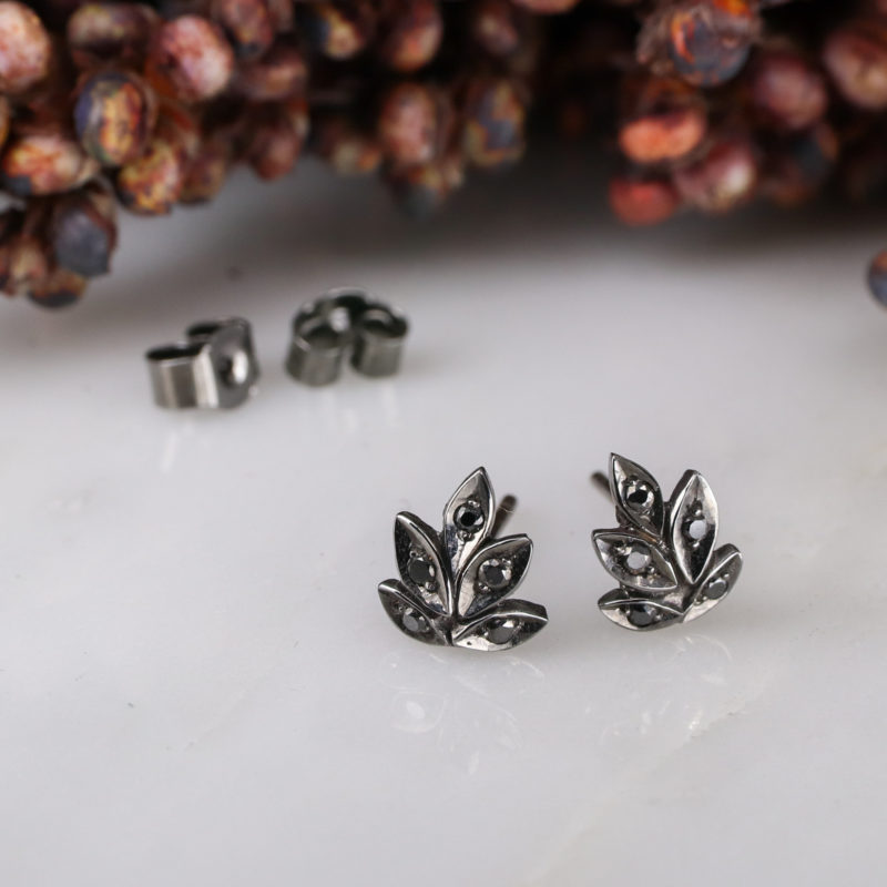 18ct white gold black diamond rose and thorn studs with black rhodium plating