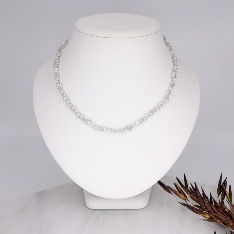 Keshi pearl necklace with silver clasp