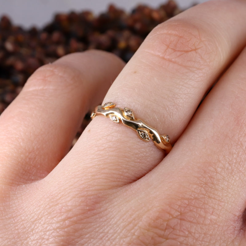 18ct rose gold and champagne diamond rose and thorn wedding band