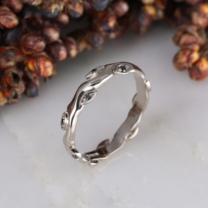 18ct white gold and black diamond rose and thorn wedding band