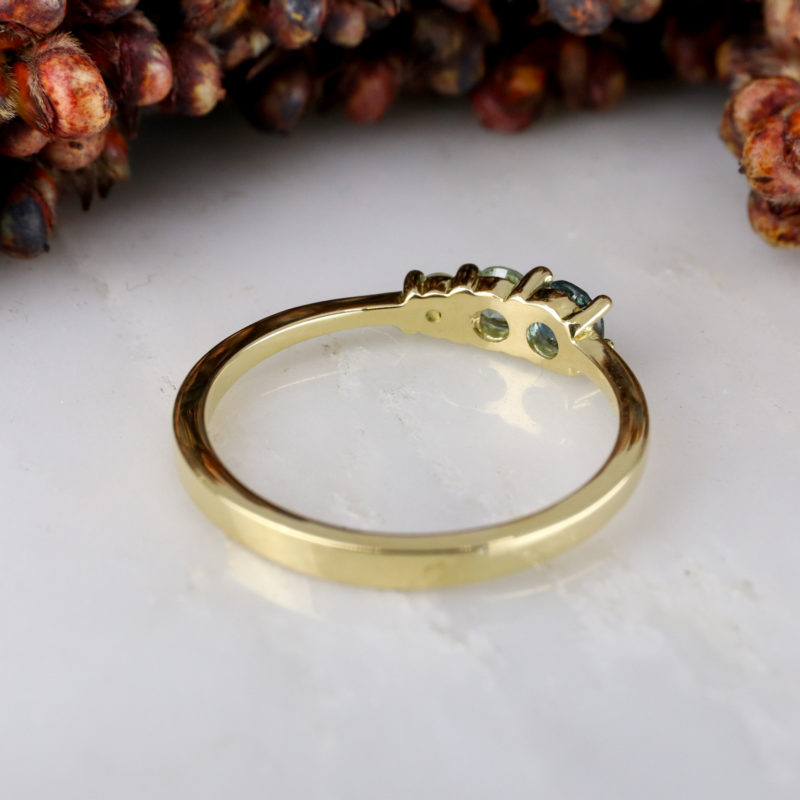 18ct yellow gold triple green sapphire ring