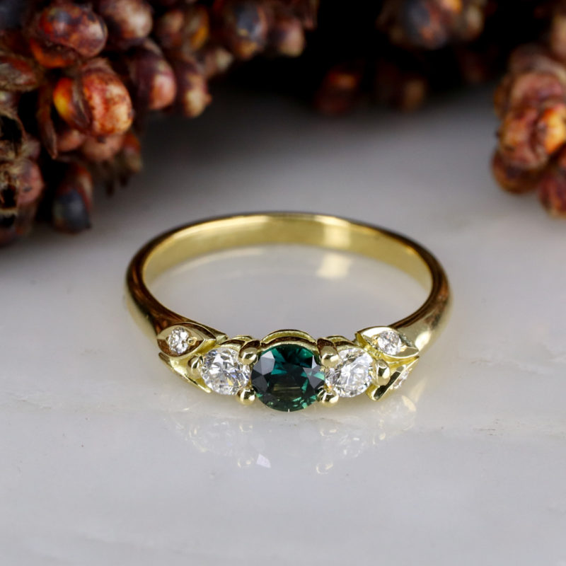 18ct yellow gold mini rose and thorn trilogy ring