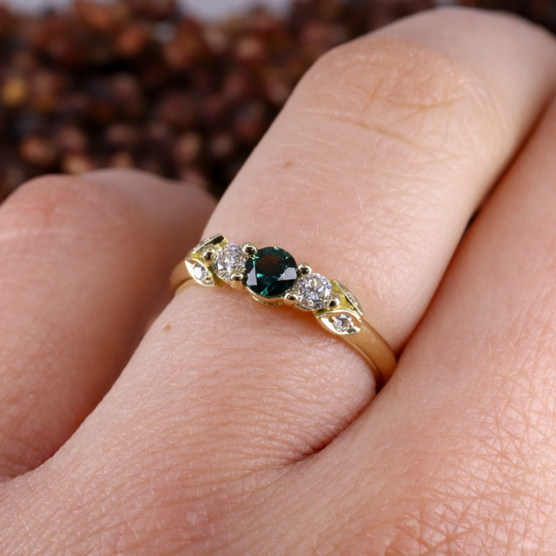 18ct yellow gold mini rose and thorn trilogy ring
