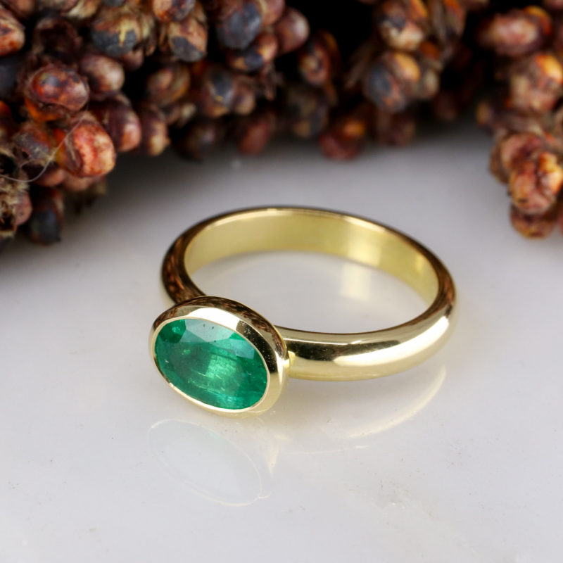 18Y - East west rubover set 1.19ct emerald on 3mm wide band-2