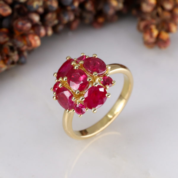 18ct yellow gold ruby cluster ring