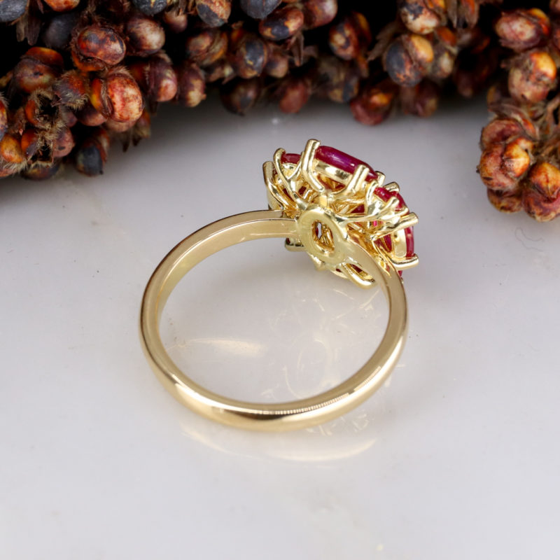 18ct yellow gold ruby cluster ring