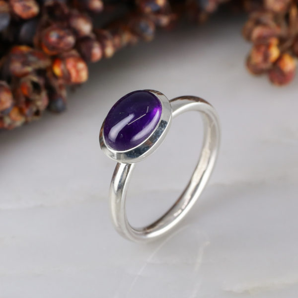 Silver rub-over set Amethyst ring