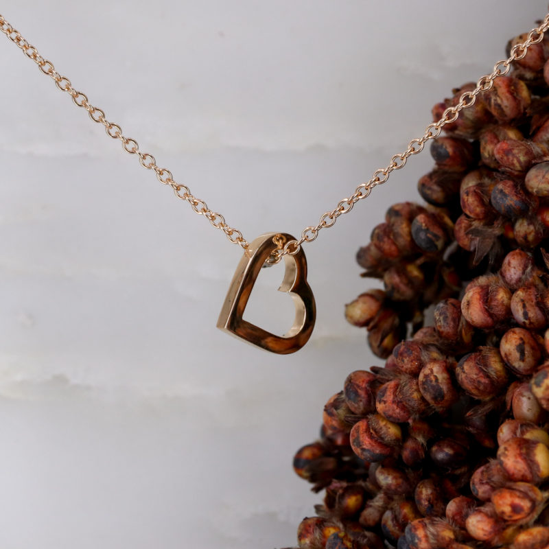 18ct rose gold heart pendant
