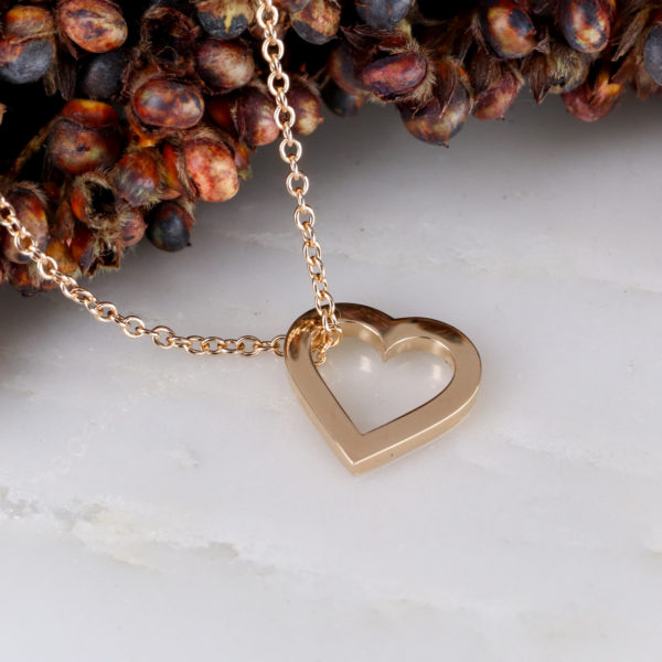 18ct rose gold heart pendant