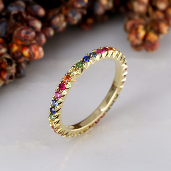 18ct yellow gold French-cut rainbow eternity ring