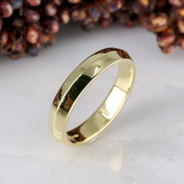 18ct yellow gold medium coco wedding band