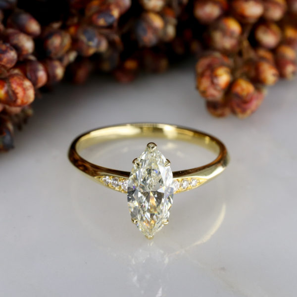 18ct yellow gold pale yellow marquise diamond coco
