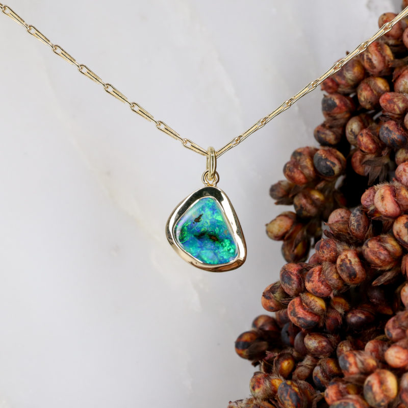 9ct yellow gold Australian 'Peacock' opal pendant