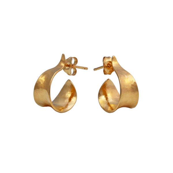 Small curl hoop earrings in gold vermeil
